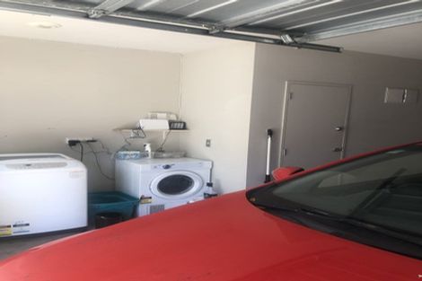 Photo of property in 2/37 Daniell Street, Newtown, Wellington, 6021