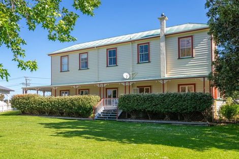 Photo of property in 14 Nelson Street, Helensville, 0800
