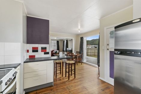 Photo of property in 24 Hamstead Street, Wainuiomata, Lower Hutt, 5014