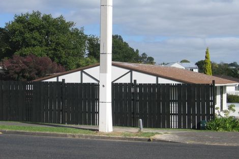 Photo of property in 1/6 Manuka Road, Glenfield, Auckland, 0629