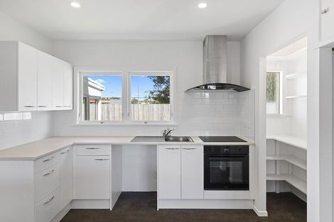 Photo of property in 15a Landscape Road, Pukekohe, 2120