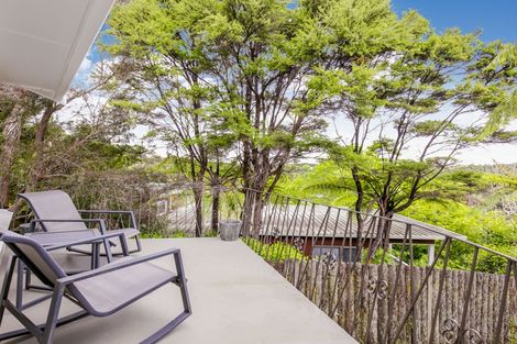 Photo of property in 44 Rimutaka Place, Titirangi, Auckland, 0604