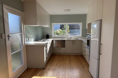 Photo of property in 1/5 Arran Road, Browns Bay, Auckland, 0630