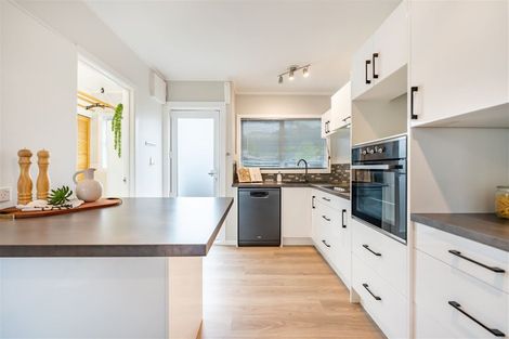 Photo of property in 3f7- Wilford Street, Wallaceville, Upper Hutt, 5018