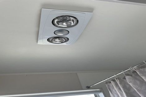 Photo of property in 2/123 Pigeon Mountain Road, Half Moon Bay, Auckland, 2012