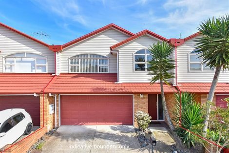 Photo of property in 8 Lime Crescent, Papakura, 2110