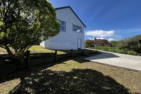 Photo of property in 25 Hiwi Crescent, Titahi Bay, Porirua, 5022