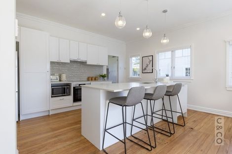 Photo of property in 10 Princes Street, Riverhead, 0820