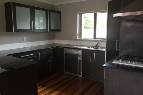 Photo of property in 162c Henderson Valley Road, Henderson, Auckland, 0612