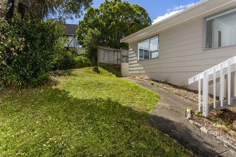 Photo of property in 40 Tree View Avenue, Glenfield, Auckland, 0629