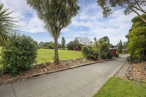 Photo of property in 17 Deacon Road, Riverhead, Kumeu, 0892