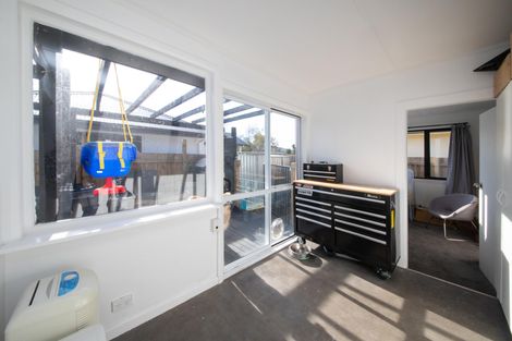 Photo of property in 147 College Street, Awapuni, Palmerston North, 4412