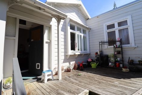 Photo of property in 1/28 Ribble Street, Island Bay, Wellington, 6023