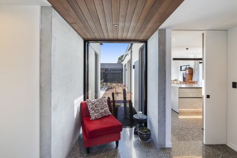 Photo of property in 7 Hobbs Lane, Harewood, Christchurch, 8051