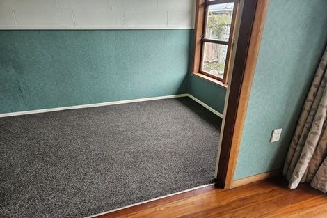 Photo of property in 23 Newhaven Place, Roslyn, Palmerston North, 4414