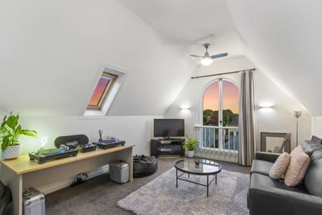 Photo of property in 2/36 Edgeware Road, St Albans, Christchurch, 8014