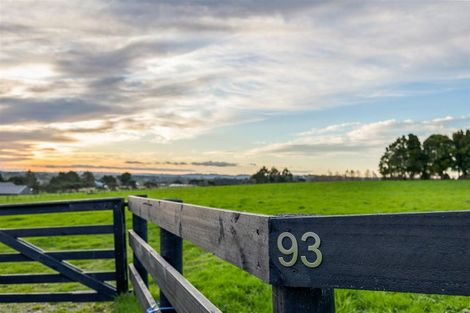Photo of property in 93 Nixon Road, Taupaki, 0782