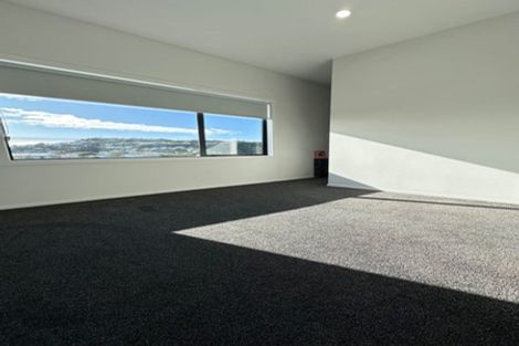 Photo of property in 31u2 Tarawera Road, Johnsonville, Wellington, 6037