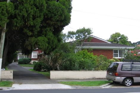 Photo of property in 2/30 Campbell Road, Onehunga, Auckland, 1061