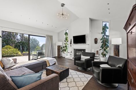 Photo of property in 69 Polson Hill Drive, Aokautere, Palmerston North, 4471