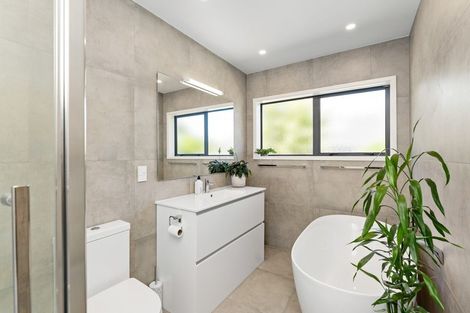 Photo of property in 92 Regent Drive, Paraparaumu Beach, Paraparaumu, 5032