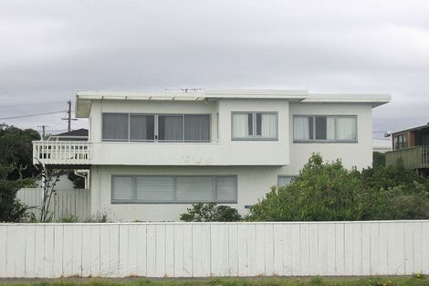 Photo of property in 69 Marine Parade, Paraparaumu Beach, Paraparaumu, 5032
