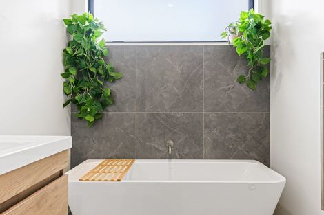 Photo of property in 2/10 Bishop Street, St Albans, Christchurch, 8014