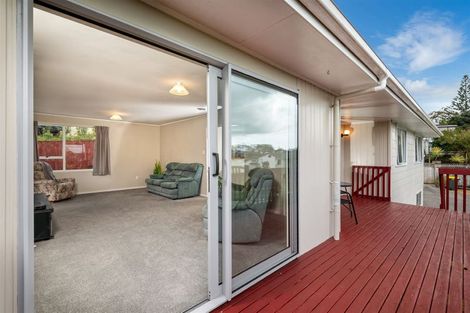 Photo of property in 301 Sunset Road, Sunnynook, Auckland, 0632