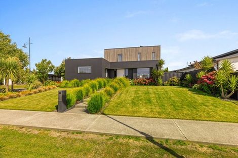 Photo of property in 2 Te Wairewa Street, Pegasus, 7612