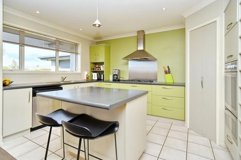 Photo of property in 8 Ross Place, Northwood, Christchurch, 8051