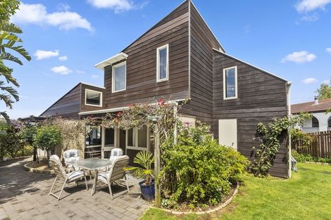 Photo of property in 65 Hinewa Road, Otumoetai, Tauranga, 3110