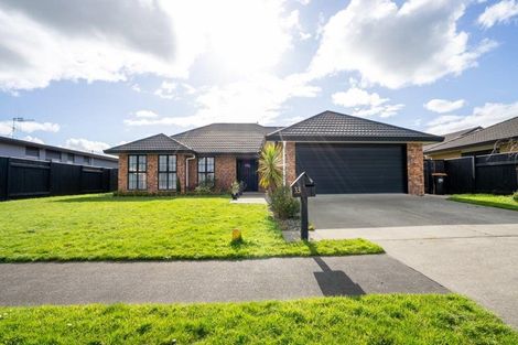 Photo of property in 33 Geneva Terrace, Kelvin Grove, Palmerston North, 4414