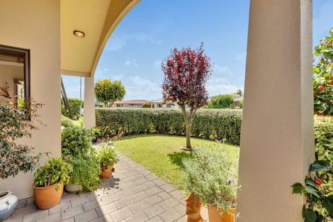 Photo of property in 44 Easton Way, Levin, 5510