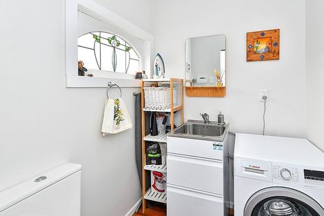 Photo of property in 2/39 Halsey Road, Manurewa, Auckland, 2102