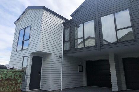 Photo of property in 4/21 Akoranga Drive, Northcote, Auckland, 0627
