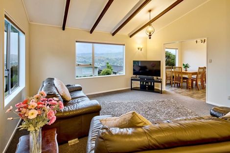 Photo of property in 44 Westhaven Drive, Tawa, Wellington, 5028