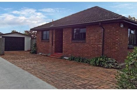 Photo of property in 19 Bateman Avenue, Bryndwr, Christchurch, 8053