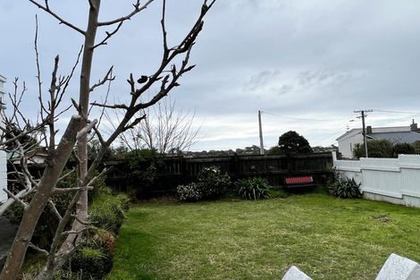 Photo of property in 6 Kaitawa Street, Waikanae Beach, Waikanae, 5036