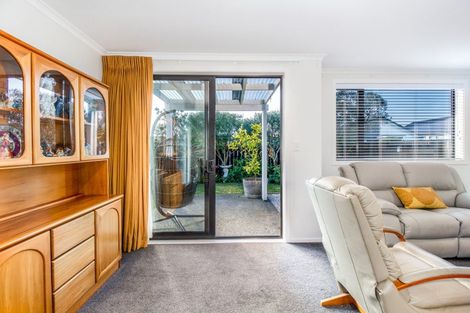 Photo of property in 11 Magdalinos Way, Havelock North, 4130