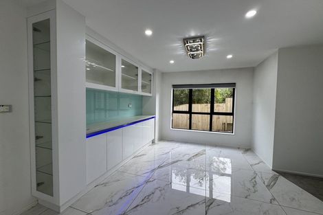 Photo of property in 276a Sturges Road, Henderson, Auckland, 0612