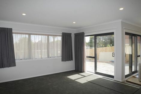 Photo of property in 16 Utauta Street, Waikanae, 5036