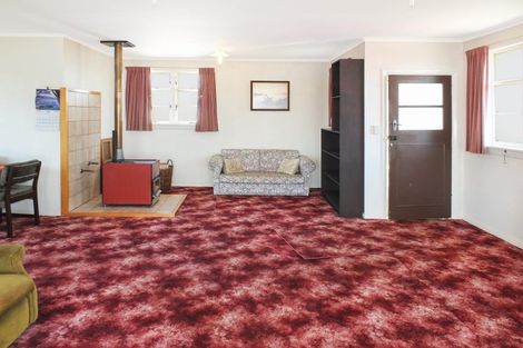 Photo of property in 12 Roore Street, Foxton Beach, Foxton, 4815
