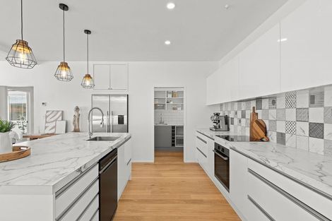 Photo of property in 107 Fulford Street, New Plymouth, 4310