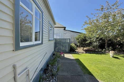 Photo of property in 25 Rhodes Street, Waimate, 7924