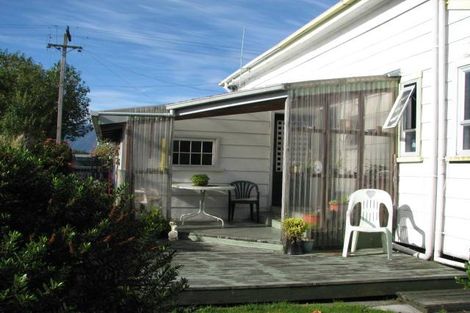 Photo of property in 95 Peel Street, Westport, 7825