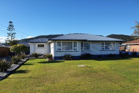 Photo of property in 53 Marlborough Street, Greymouth, 7805
