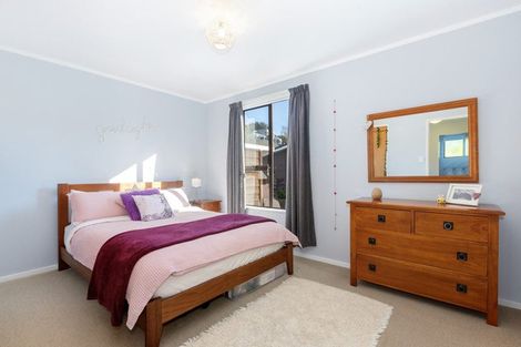 Photo of property in 19 Shackle Lane, Whitby, Porirua, 5024