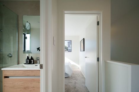 Photo of property in 5 Preston Avenue, Belmont, Auckland, 0622