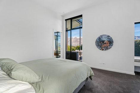 Photo of property in 25 Matipo Street, Wanaka, 9305