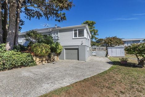 Photo of property in 5 Champion Street, Ranui, Porirua, 5024